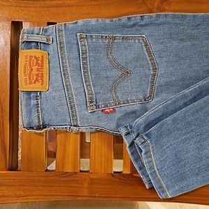 NWT Levi's 720 High-Rise Super Skinny Adj. Waist Stretch Jean Youth Size 12
